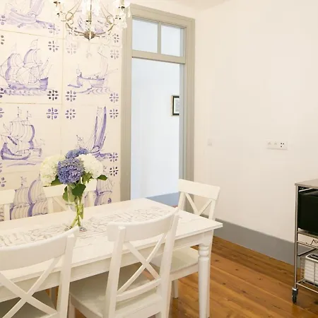 Apartment Classic & Super By Lovelystay *