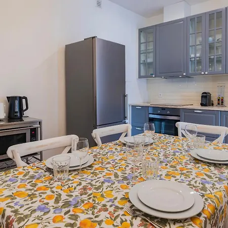 Apartament Classic & Super By Lovelystay *