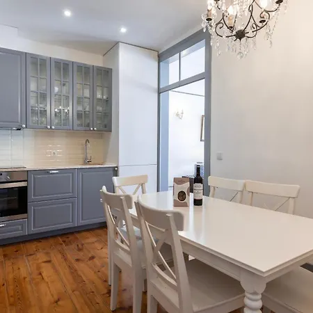 Apartment Classic & Super By Lovelystay Lisbon