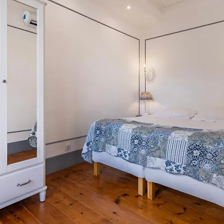 Apartment Classic & Super By Lovelystay *