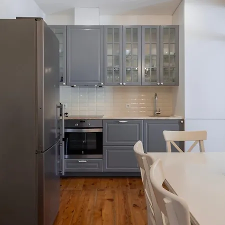 Apartment Classic & Super By Lovelystay